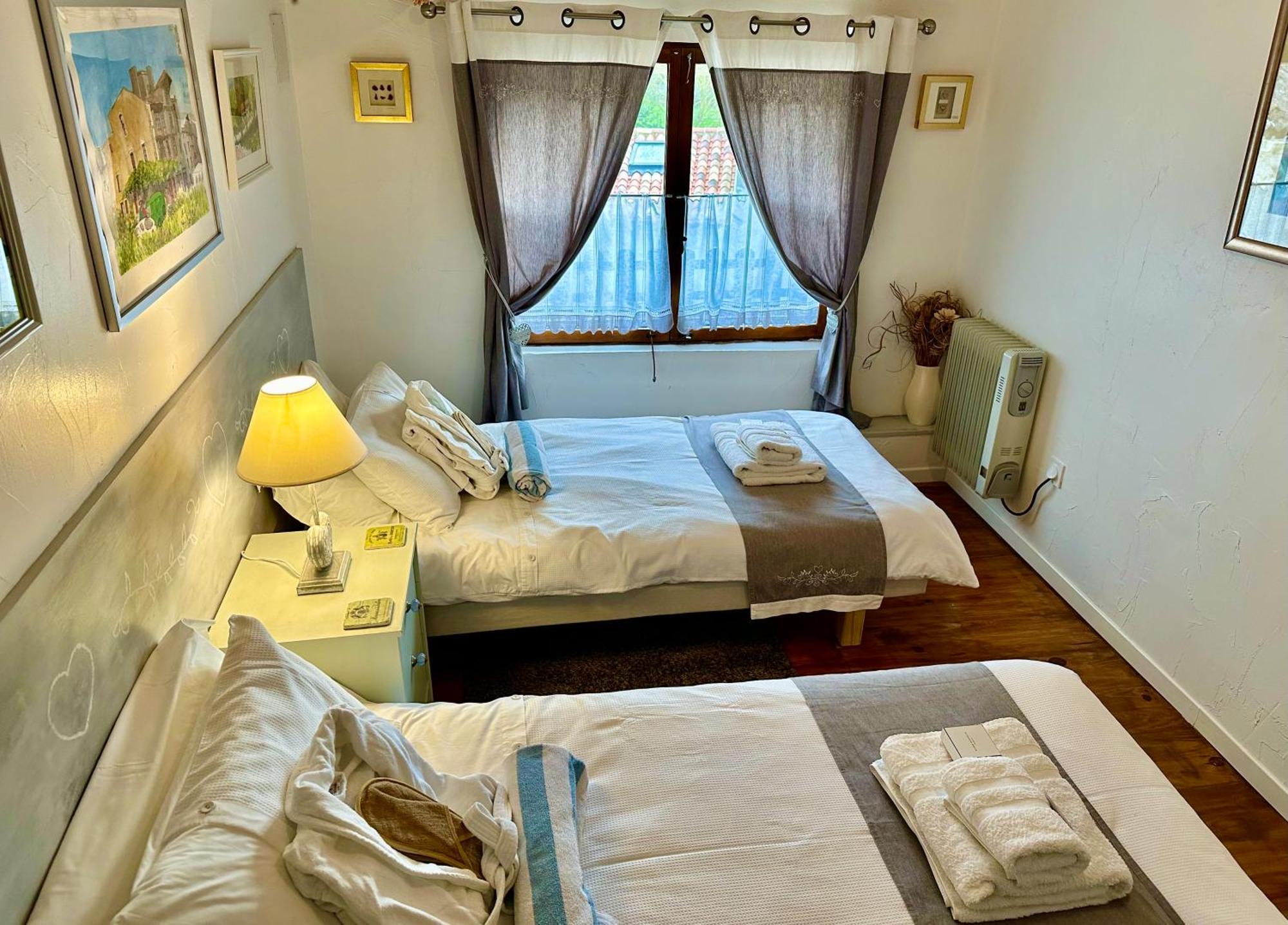 Bois Mort Farm Villa Gourgé Екстериор снимка